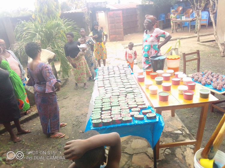 Fabrication de savon8